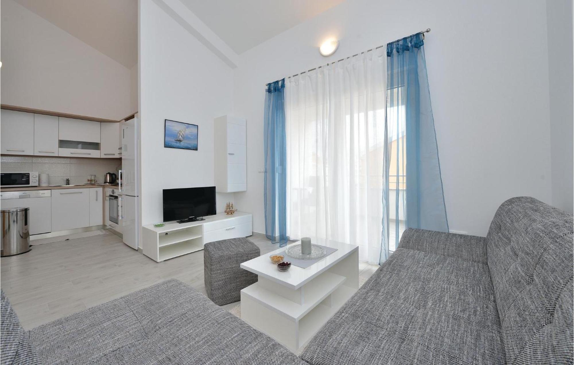 Nice Apartment In Vrsi-Mulo With Wifi Екстер'єр фото